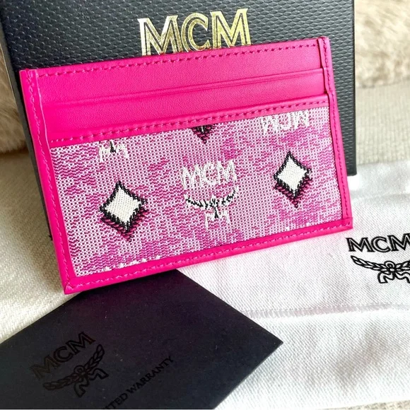 NWTIB MCM PINK CARD HOLDER AND DUSTBAG - Picture 1 of 5
